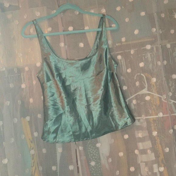 Victoria’s Secret green silk top size M - Picture 1 of 1